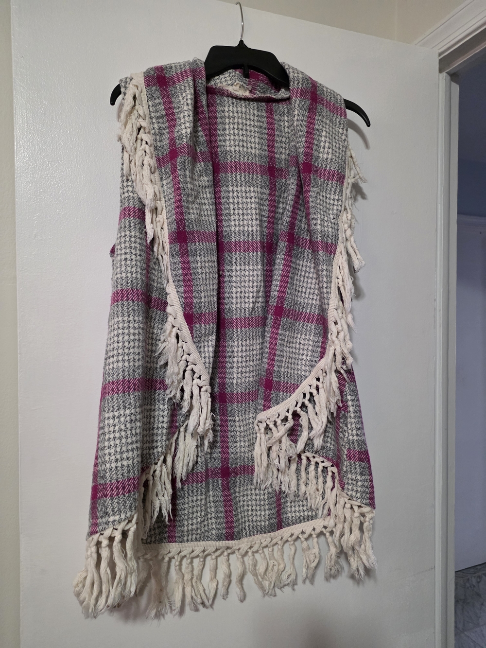entro Gray & Pink Plaid Fringe Vest